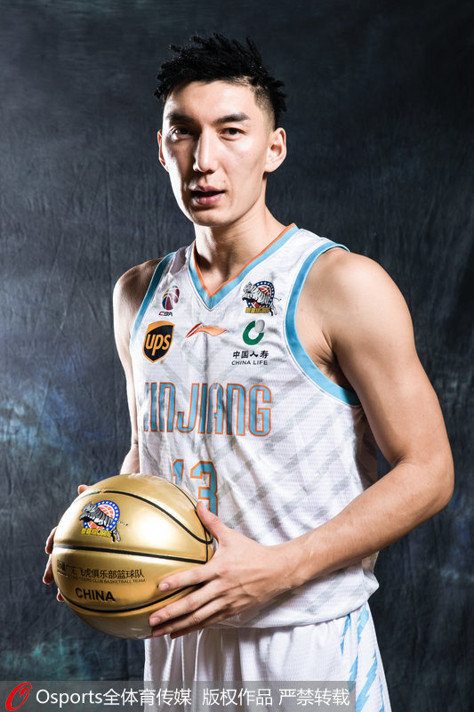 克里夫兰骑士训练开放日，赛后手感冰凉引欢呼，CBA常规赛在即，资深球员宣示担当的简单介绍