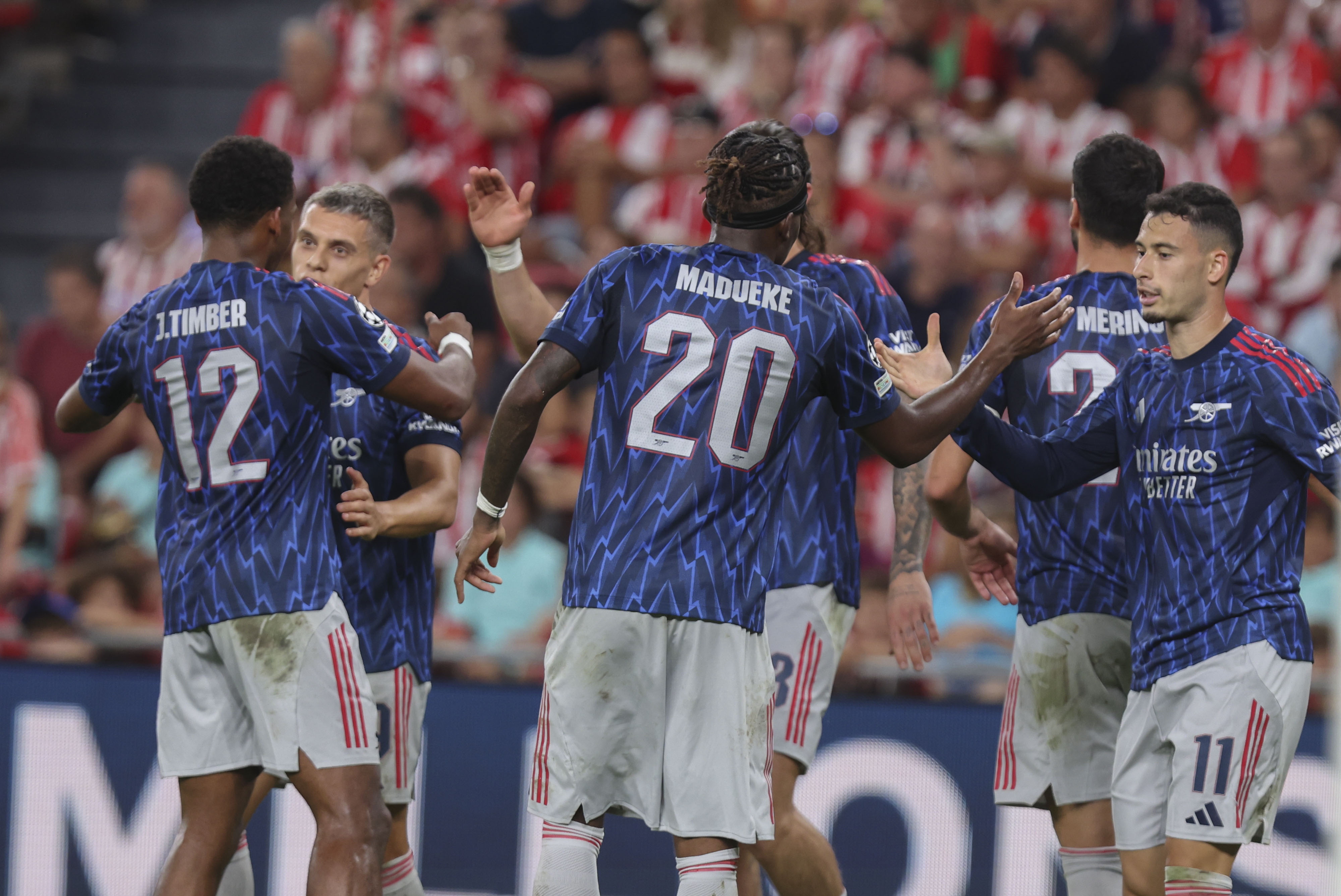 包含毕尔巴鄂竞技发布备战花絮，国际比赛日状态回暖，欧冠任务艰巨，赛季目标并未改变的词条